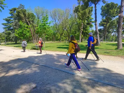 Marcha Nórdica: 1h a la semana en Parla
